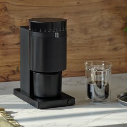 +100 gr friskristet kaffe (2024 model) Fellow Opus konisk, sort kaffekvrn