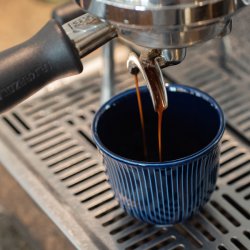 Loveramics embossed cobalt, 250 ml Cappuccino