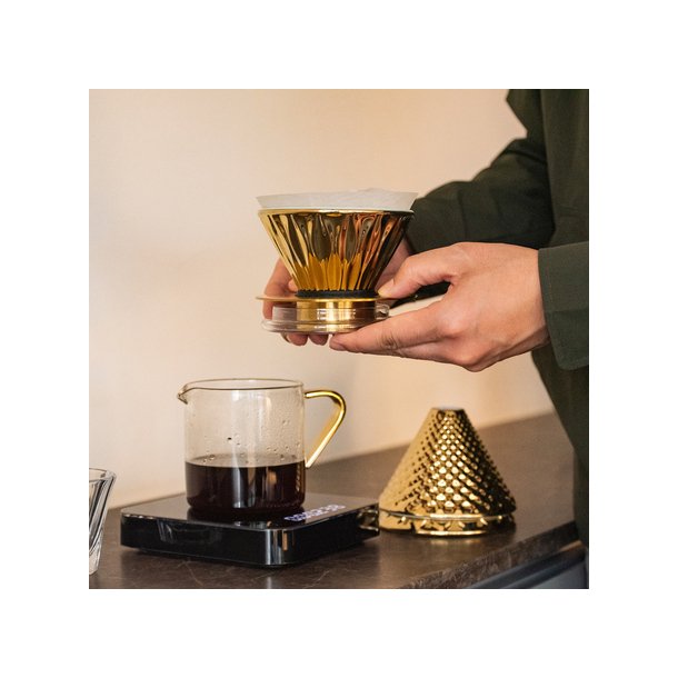 Loveramics bryggest, guld